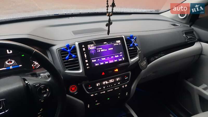 Внедорожник / Кроссовер Honda Pilot 2017 в Чернигове