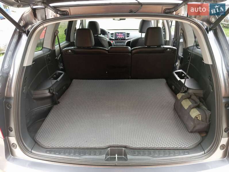 Внедорожник / Кроссовер Honda Pilot 2016 в Ровно