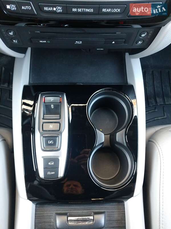 Внедорожник / Кроссовер Honda Pilot 2017 в Ивано-Франковске фото 15 Внедорожник / Кроссовер Honda Pilot 2017 в Ивано-Франковске