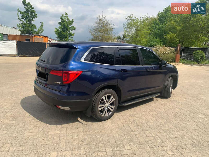 Внедорожник / Кроссовер Honda Pilot 2016 в Киеве