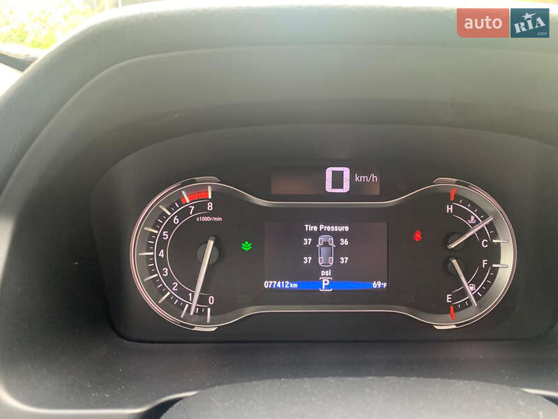 Внедорожник / Кроссовер Honda Pilot 2016 в Киеве