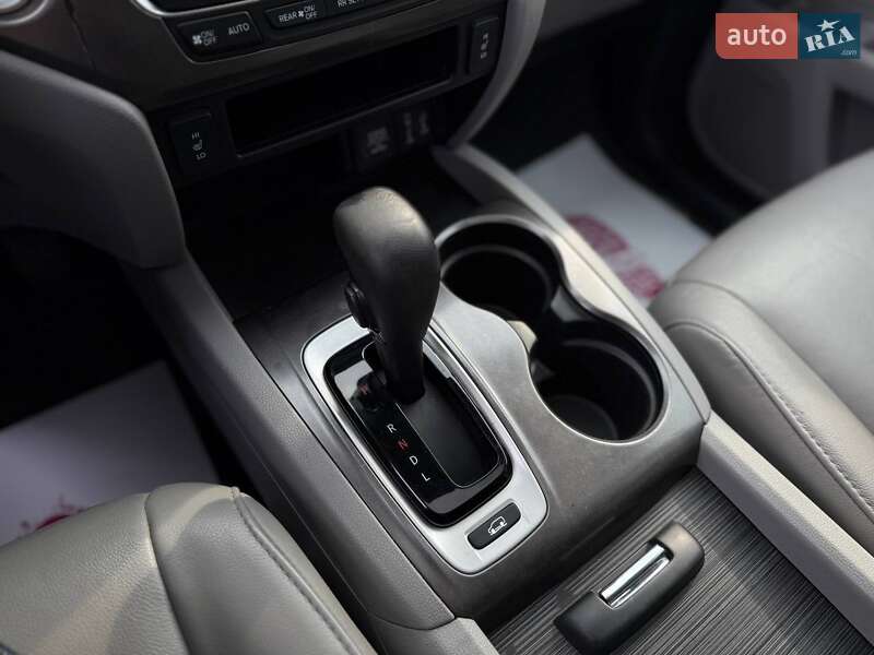 Внедорожник / Кроссовер Honda Pilot 2017 в Киеве