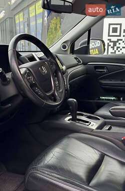 Внедорожник / Кроссовер Honda Pilot 2015 в 