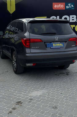 Внедорожник / Кроссовер Honda Pilot 2015 в 