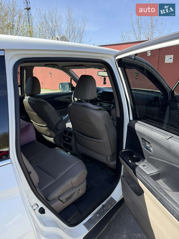 Внедорожник / Кроссовер Honda Pilot 2016 в Ирпене фото 7 Внедорожник / Кроссовер Honda Pilot 2016 в Ирпене