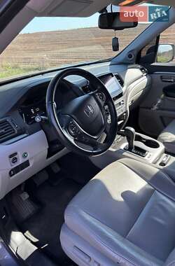 Внедорожник / Кроссовер Honda Pilot 2017 в 