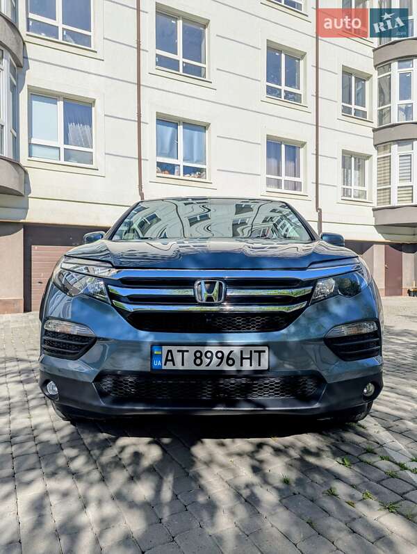 Позашляховик / Кросовер Honda Pilot 2016 в 