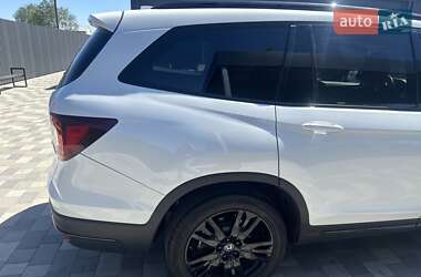 Внедорожник / Кроссовер Honda Pilot 2021 в 