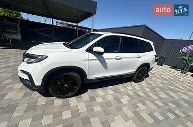 Внедорожник / Кроссовер Honda Pilot 2021 в 