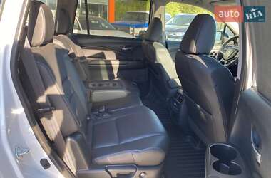 Позашляховик / Кросовер Honda Pilot 2022 в 