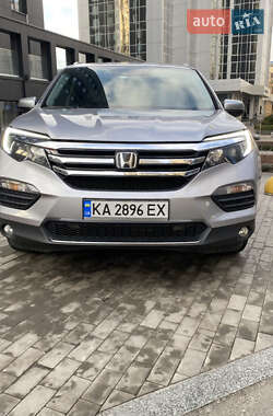 Внедорожник / Кроссовер Honda Pilot 2017 в 