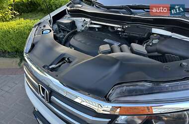Внедорожник / Кроссовер Honda Pilot 2018 в 