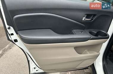 Внедорожник / Кроссовер Honda Pilot 2018 в 