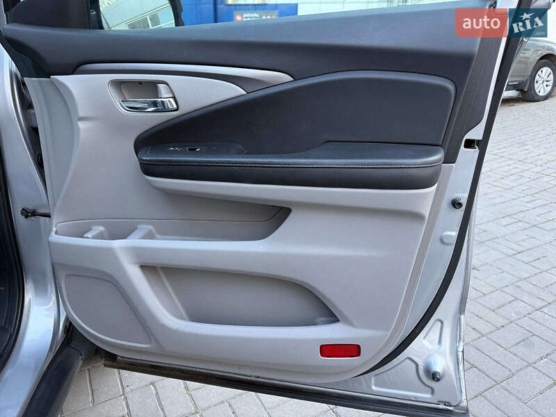 Внедорожник / Кроссовер Honda Pilot 2016 в Одессе