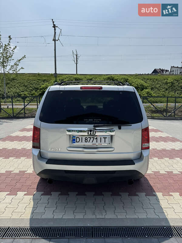 Внедорожник / Кроссовер Honda Pilot 2012 в Ирпене