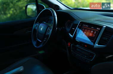 Внедорожник / Кроссовер Honda Pilot 2017 в 