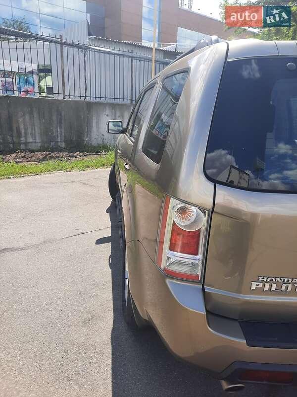 Позашляховик / Кросовер Honda Pilot 2009 в Києві