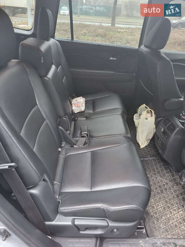 Внедорожник / Кроссовер Honda Pilot 2017 в Полтаве фото 5 Внедорожник / Кроссовер Honda Pilot 2017 в Полтаве