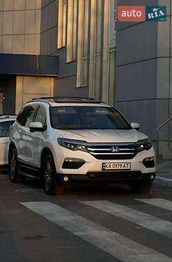 Внедорожник / Кроссовер Honda Pilot 2017 в 