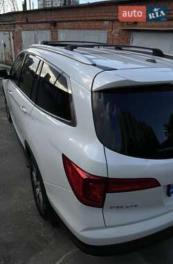 Внедорожник / Кроссовер Honda Pilot 2017 в 