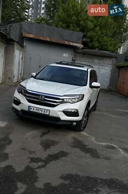 Внедорожник / Кроссовер Honda Pilot 2017 в 