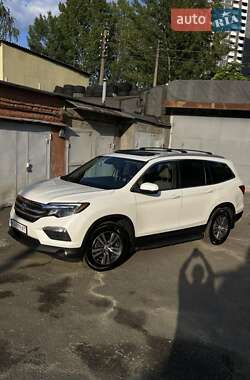 Внедорожник / Кроссовер Honda Pilot 2017 в 