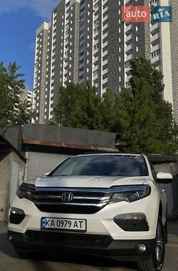 Внедорожник / Кроссовер Honda Pilot 2017 в 