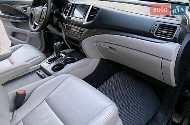 Внедорожник / Кроссовер Honda Pilot 2017 в 