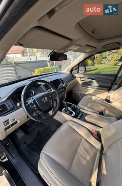 Внедорожник / Кроссовер Honda Pilot 2017 в 