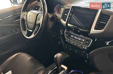 Внедорожник / Кроссовер Honda Pilot 2018 в 
