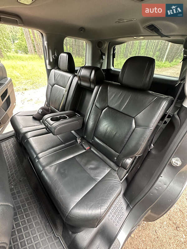 Позашляховик / Кросовер Honda Pilot 2008 в Білогородці