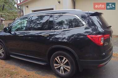 Внедорожник / Кроссовер Honda Pilot 2017 в 