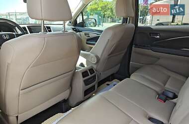 Внедорожник / Кроссовер Honda Pilot 2017 в 