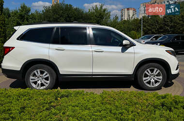 Внедорожник / Кроссовер Honda Pilot 2017 в 