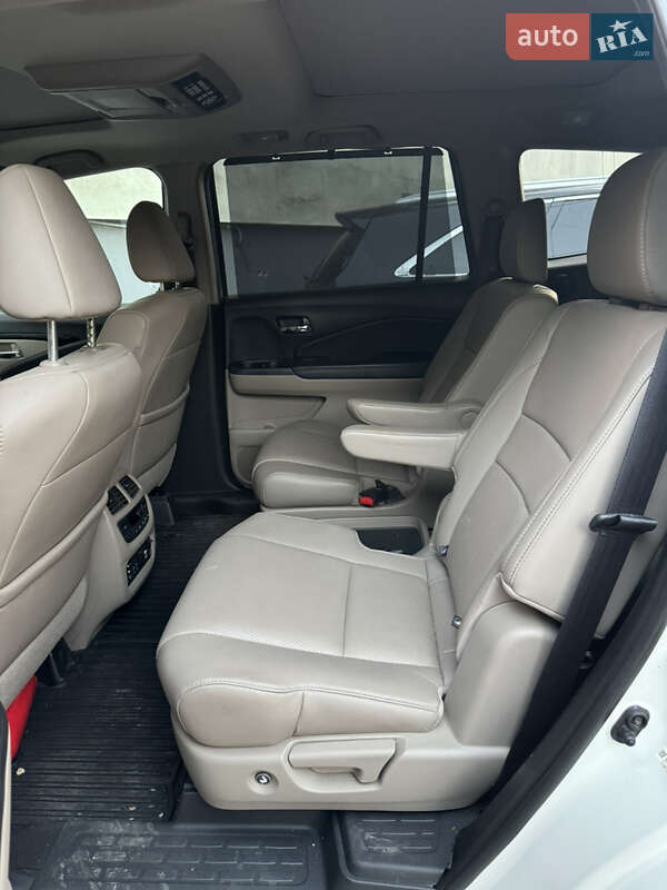 Внедорожник / Кроссовер Honda Pilot 2016 в Ровно фото 15 Внедорожник / Кроссовер Honda Pilot 2016 в Ровно