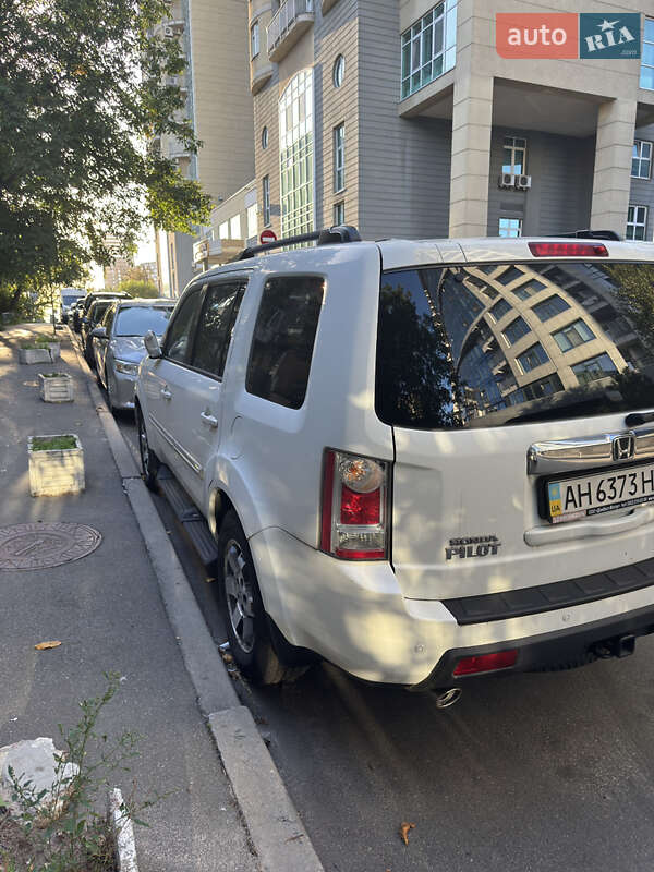 Внедорожник / Кроссовер Honda Pilot 2011 в Киеве