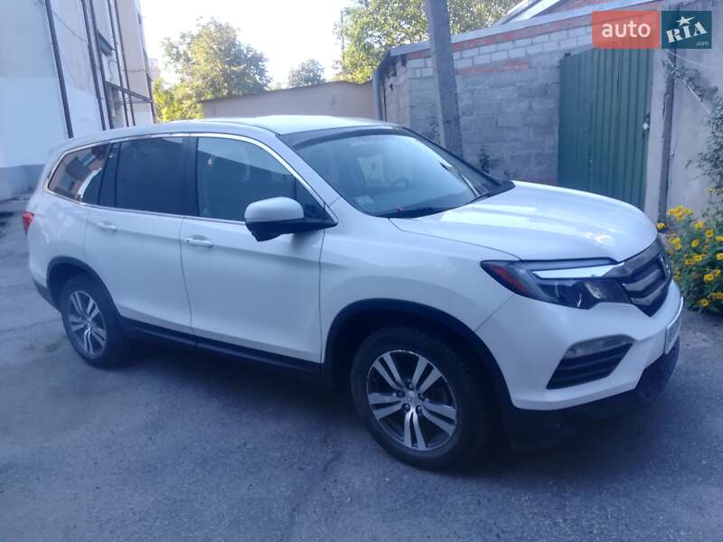 Внедорожник / Кроссовер Honda Pilot 2018 в Полтаве