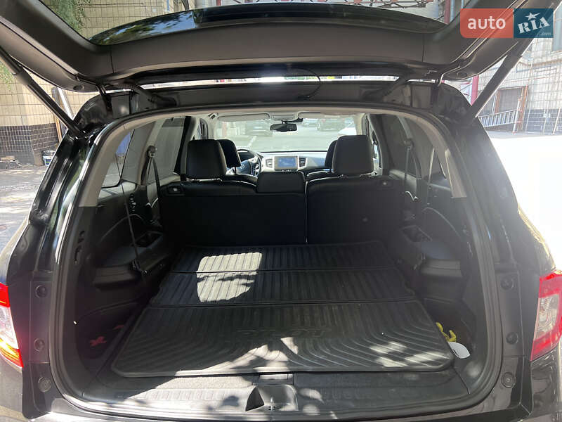 Позашляховик / Кросовер Honda Pilot 2017 в Києві фото 21 Позашляховик / Кросовер Honda Pilot 2017 в Києві