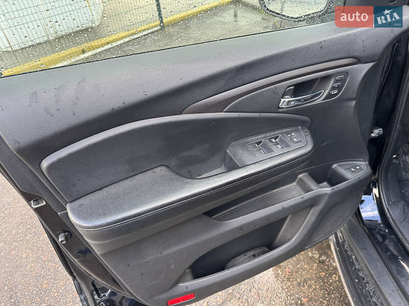 Позашляховик / Кросовер Honda Pilot 2019 в Києві фото 19 Позашляховик / Кросовер Honda Pilot 2019 в Києві
