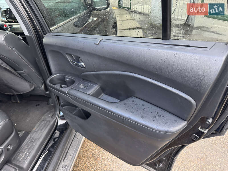 Позашляховик / Кросовер Honda Pilot 2019 в Києві фото 35 Позашляховик / Кросовер Honda Pilot 2019 в Києві