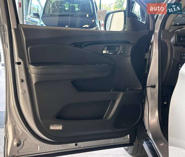 Позашляховик / Кросовер Honda Pilot 2018 в Львові фото 14 Позашляховик / Кросовер Honda Pilot 2018 в Львові