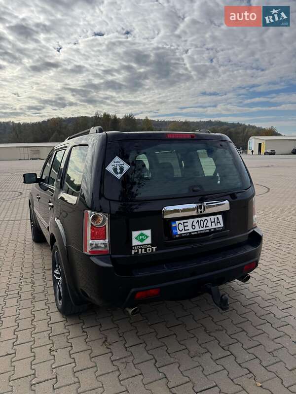 Внедорожник / Кроссовер Honda Pilot 2008 в Черновцах