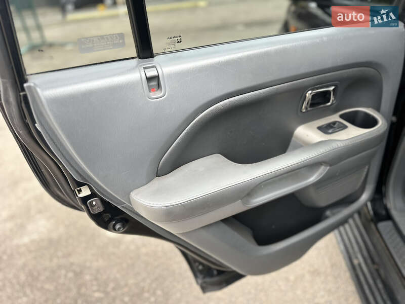 Позашляховик / Кросовер Honda Pilot 2006 в Києві фото 13 Позашляховик / Кросовер Honda Pilot 2006 в Києві