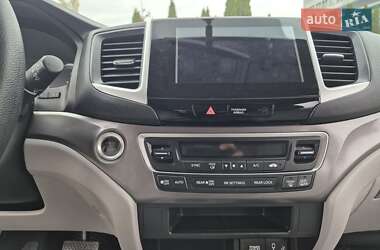 Позашляховик / Кросовер Honda Pilot 2018 в  фото 25 Позашляховик / Кросовер Honda Pilot 2018 в