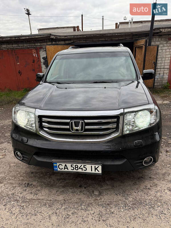 Внедорожник / Кроссовер Honda Pilot 2012 в Черкассах