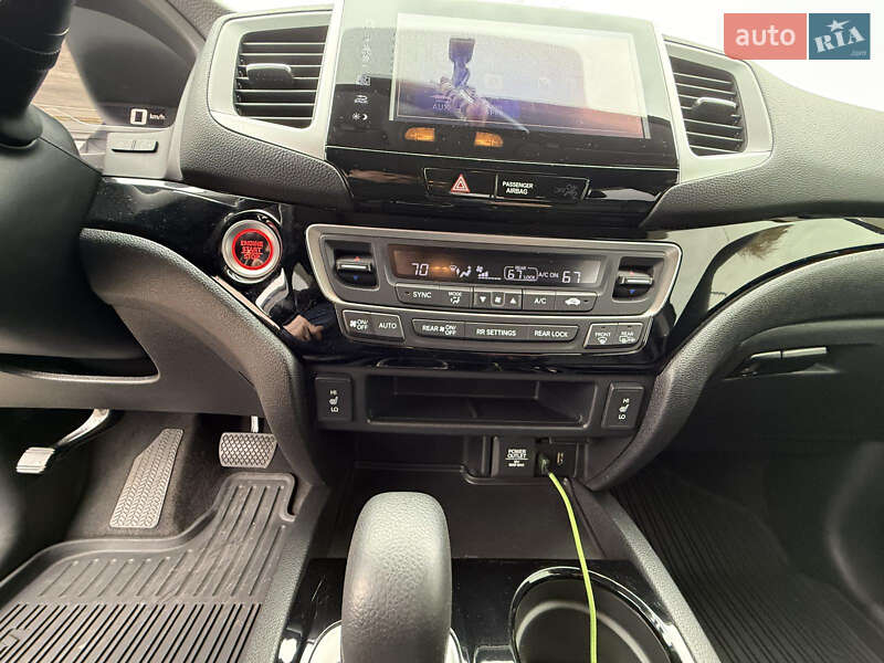 Позашляховик / Кросовер Honda Pilot 2017 в Києві