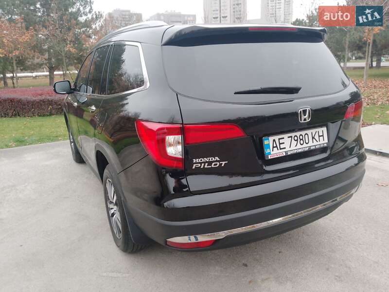 Позашляховик / Кросовер Honda Pilot 2018 в Дніпрі