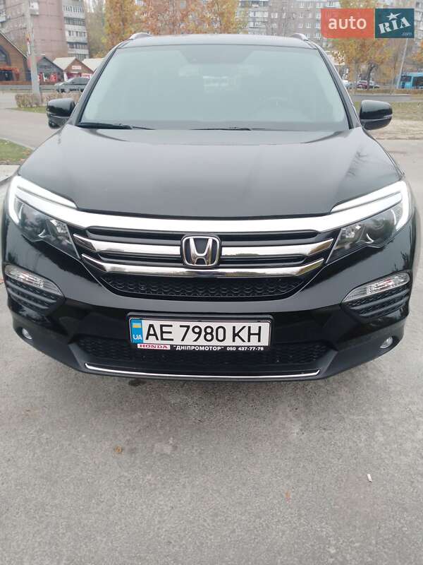 Позашляховик / Кросовер Honda Pilot 2018 в Дніпрі