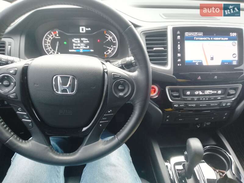 Позашляховик / Кросовер Honda Pilot 2018 в Дніпрі