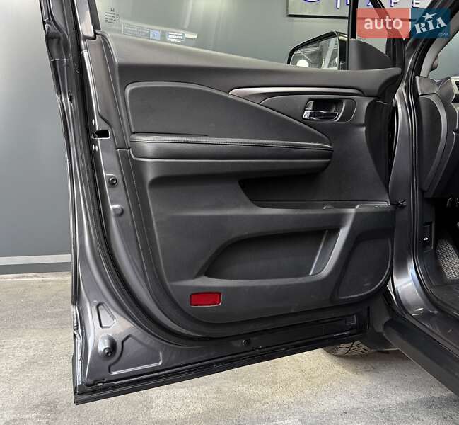 Внедорожник / Кроссовер Honda Pilot 2017 в Киеве фото 36 Внедорожник / Кроссовер Honda Pilot 2017 в Киеве